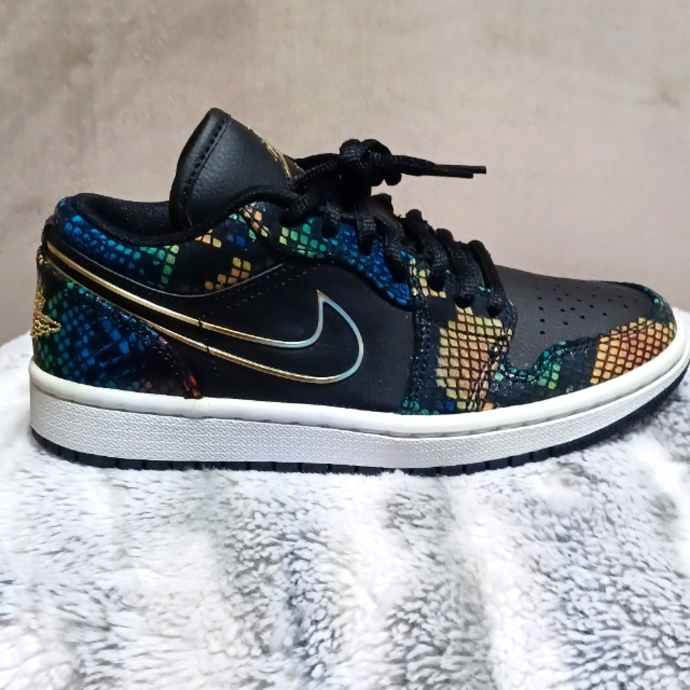 JORDAN 1 Low snakeskin
